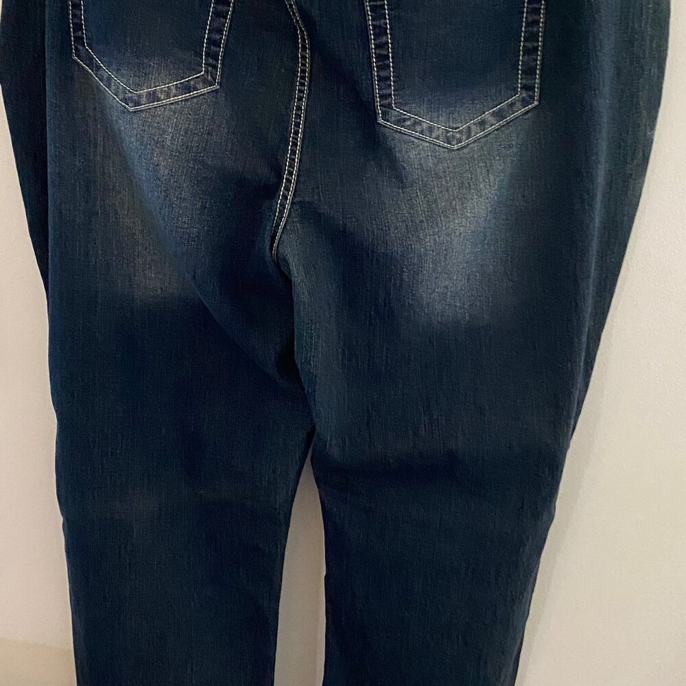 Loop 18 Jeans - Picture 2 of 7